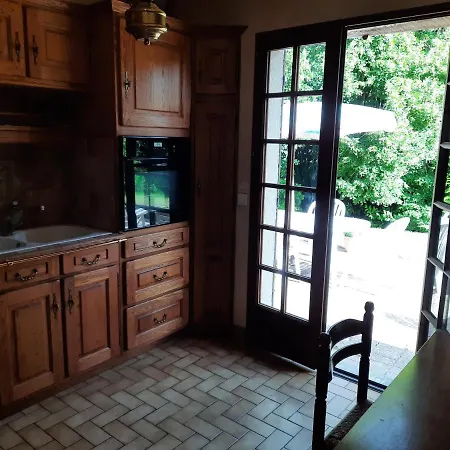 Maison 5mn De La Pour 10 Personnes Feriehus