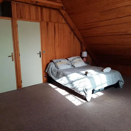 Maison 5mn De La Pour 10 Personnes Hébergement de vacances