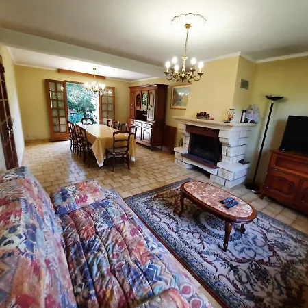 Hébergement de vacances Maison 5mn De La Pour 10 Personnes